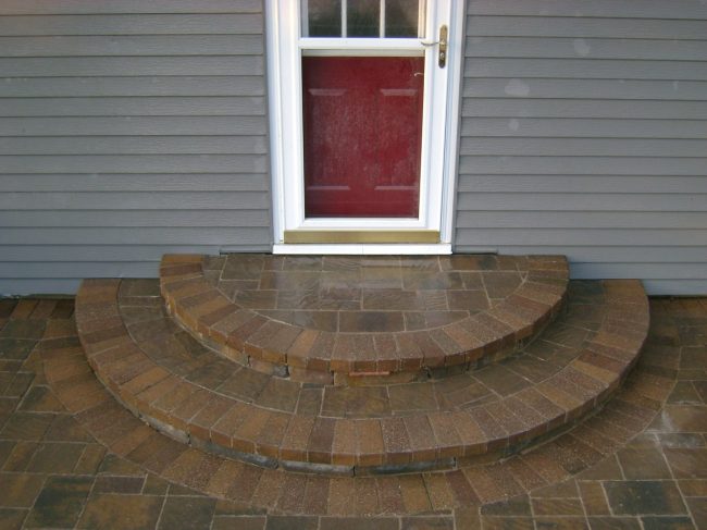 Brick pavers patio and steps